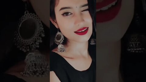 aise lahra ke rubaru a gai//#girl Instagram video#short #shorts India#Indiashortfild#shortsfeed