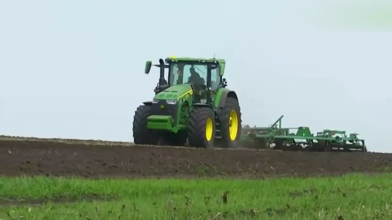Human activities in Kharkov: Russian demining farmland before the farmers go for farming