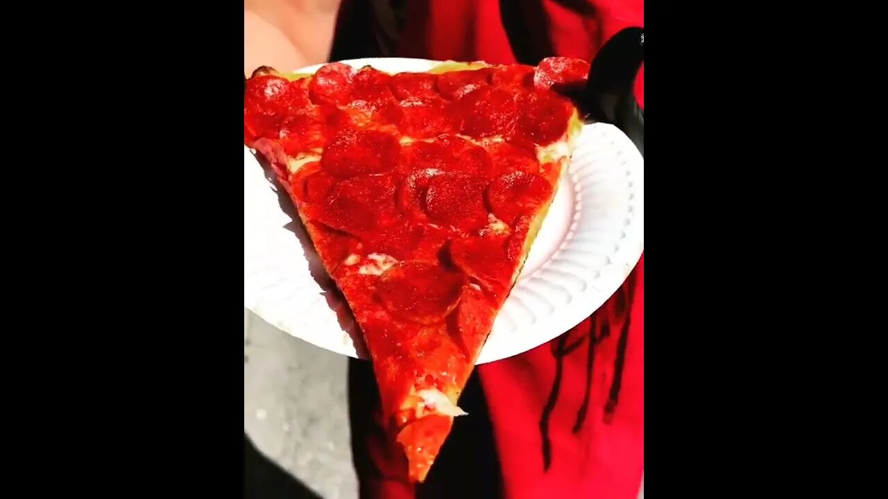 🍕Rate it. 1-10? | @pizza_eat52 on IG 🍕😍 #shorts