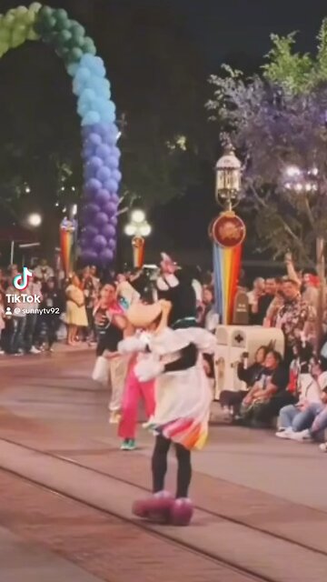 This is so lit 😂🔥👍🏽