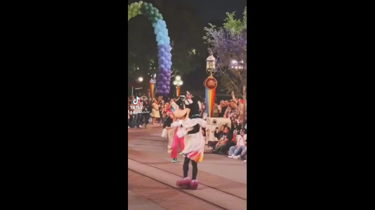 This is so lit 😂🔥👍🏽