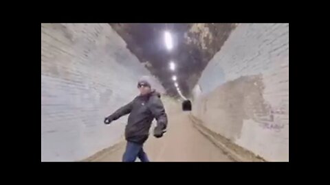 Tunnel Runner