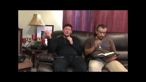 Los que regresan a casa. Padre Luis Toro.