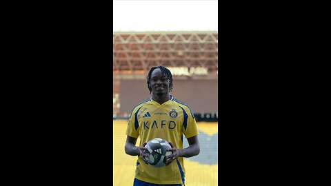 محمـد في ملعبه الجديـد 💛