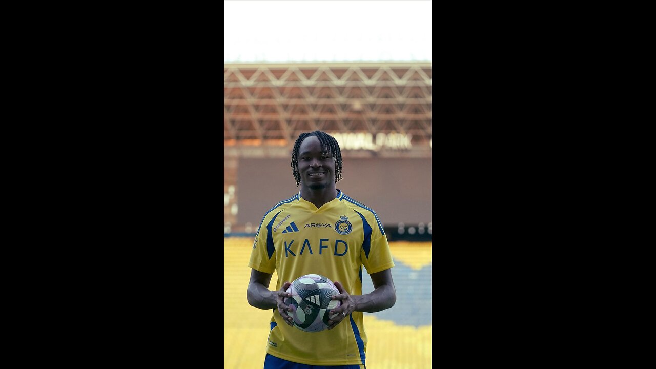 محمـد في ملعبه الجديـد 💛
