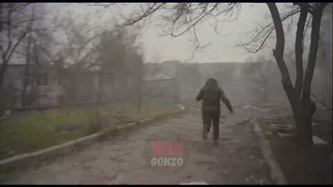 Bakhmut: Crazy running accompanied by gunfire and explosions is a lot of fun