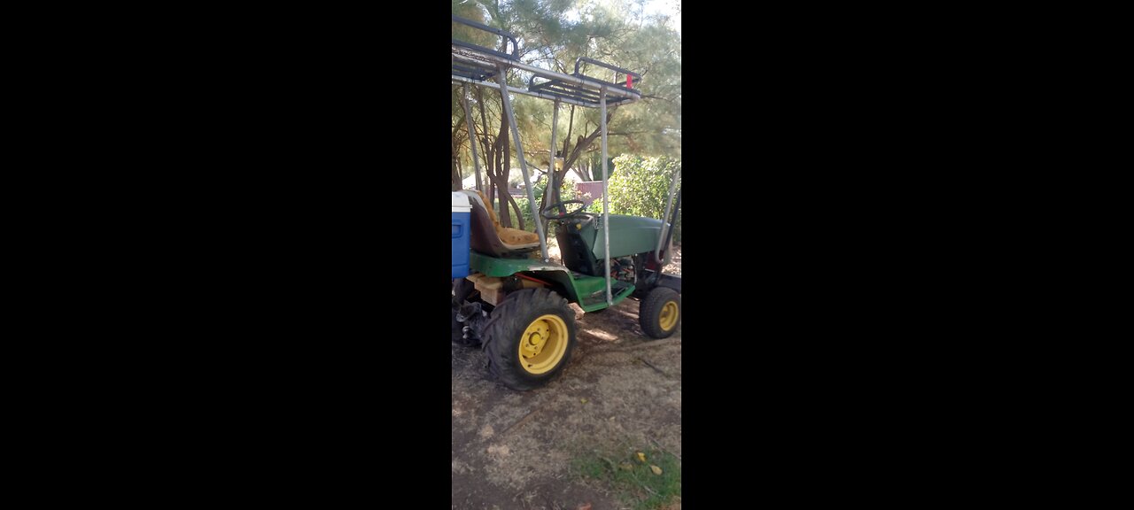 John Deer Tractor Mower built to off road