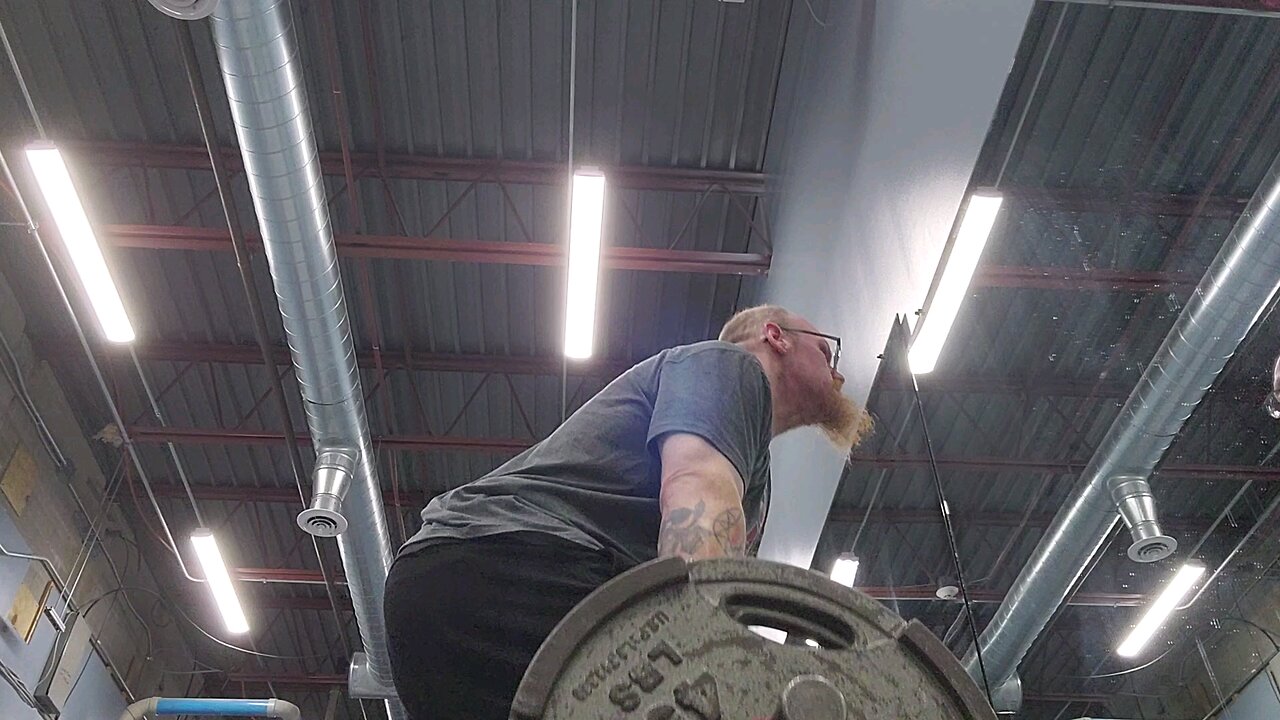 Deadlift trap bar 225 lbs for 8 reps