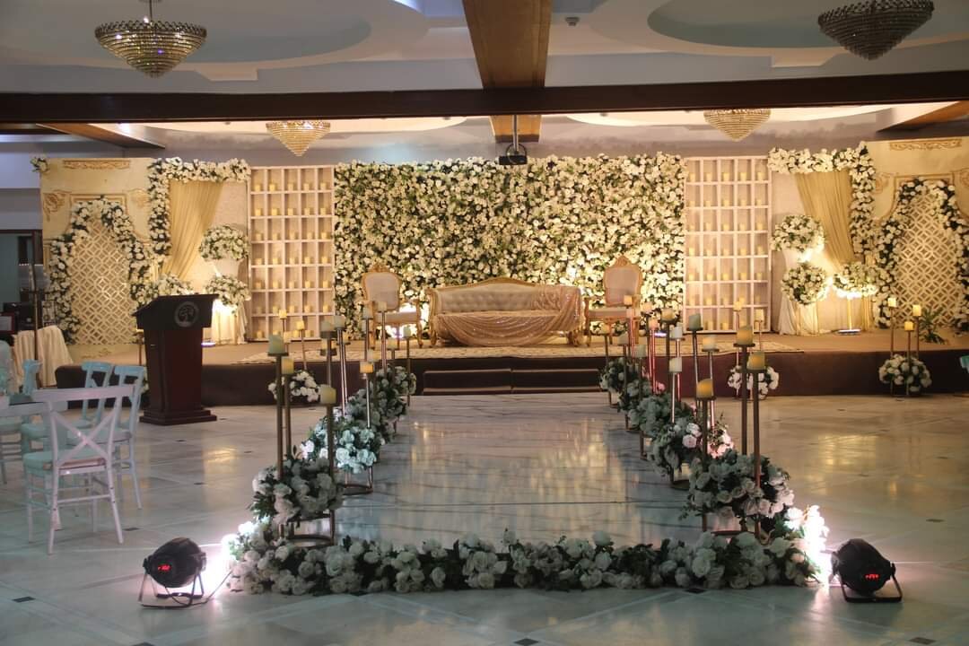 Beautiful floral decor idea