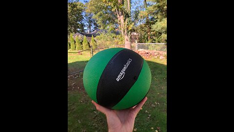 Amazon Basics Medicine Ball for Workouts Exercise Balance Training