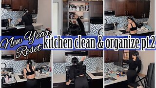 *NEW YEAR RESET* KITCHEN CLEAN & ORGANIZE W/ ME PT.2 2022 | EXTREME SPEED CLEAN MOTIVATION |ez tingz