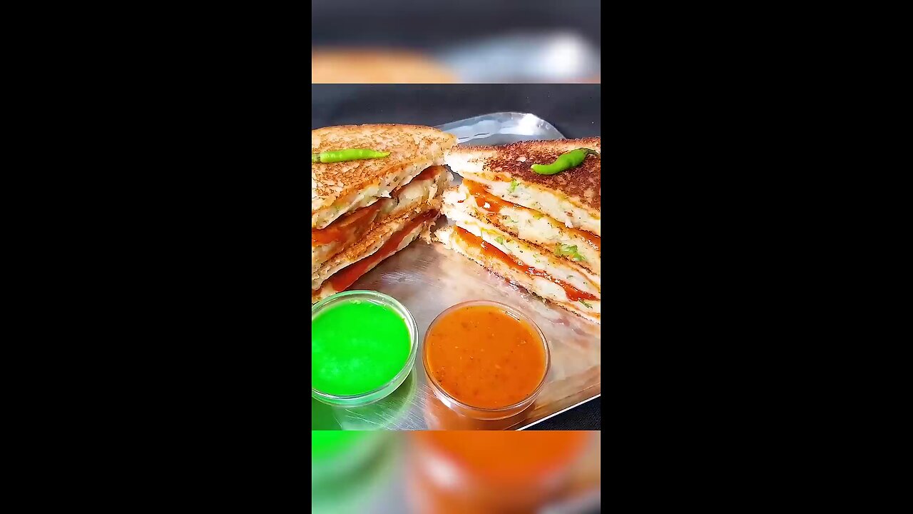 recipe of cheese potato sandwich with red sauce