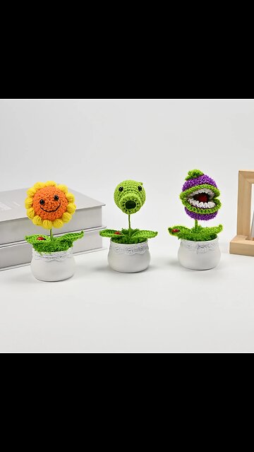 Hand-Knitted Sunflower/Pea/Cannibal Flower Potted Plant