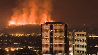 Os incêndios mais destruidores da Califórnia filmados em time-lapse