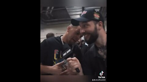 Nate Diaz slaps journalist