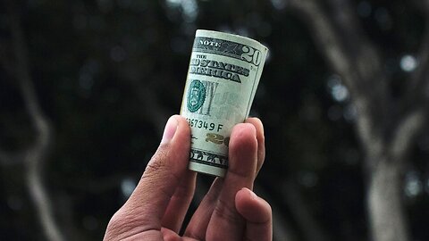 Do parents give good financial advice to their kids