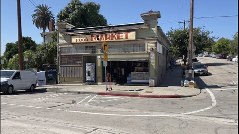Toretto's Market & Cafe • Halliwell Manor (Charmed House) • Walk Tour
