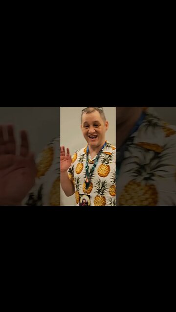 Feeling the love at the David Weber book signing! #baen #dragoncon #scifi #honorverse #davidweber