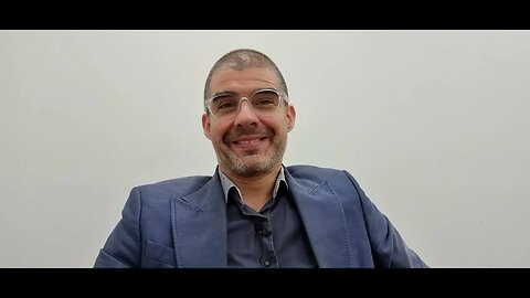 Pertencer à Comunidade LGBT e ser católico é possível? Pessoa trans não foi discriminada...