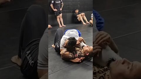 Passing a High Knee Shield. #bjj #jiujitsu #nogi
