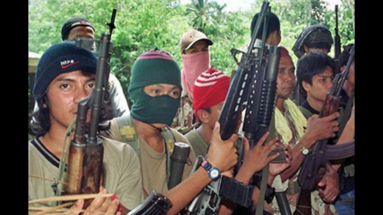 Philippine Court Sentences 17 Militants to Life for 2000 Kidnapping
