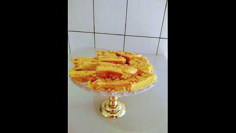 CORN CAKE WITH BACON AND HAM