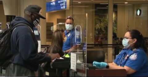 Spread of new COVID-19 variant isn't deterring travelers to Florida
