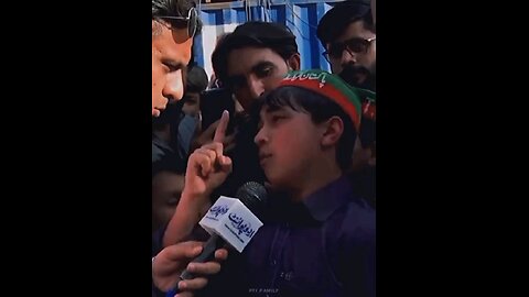 Imran Khan with young boy 🇵🇰