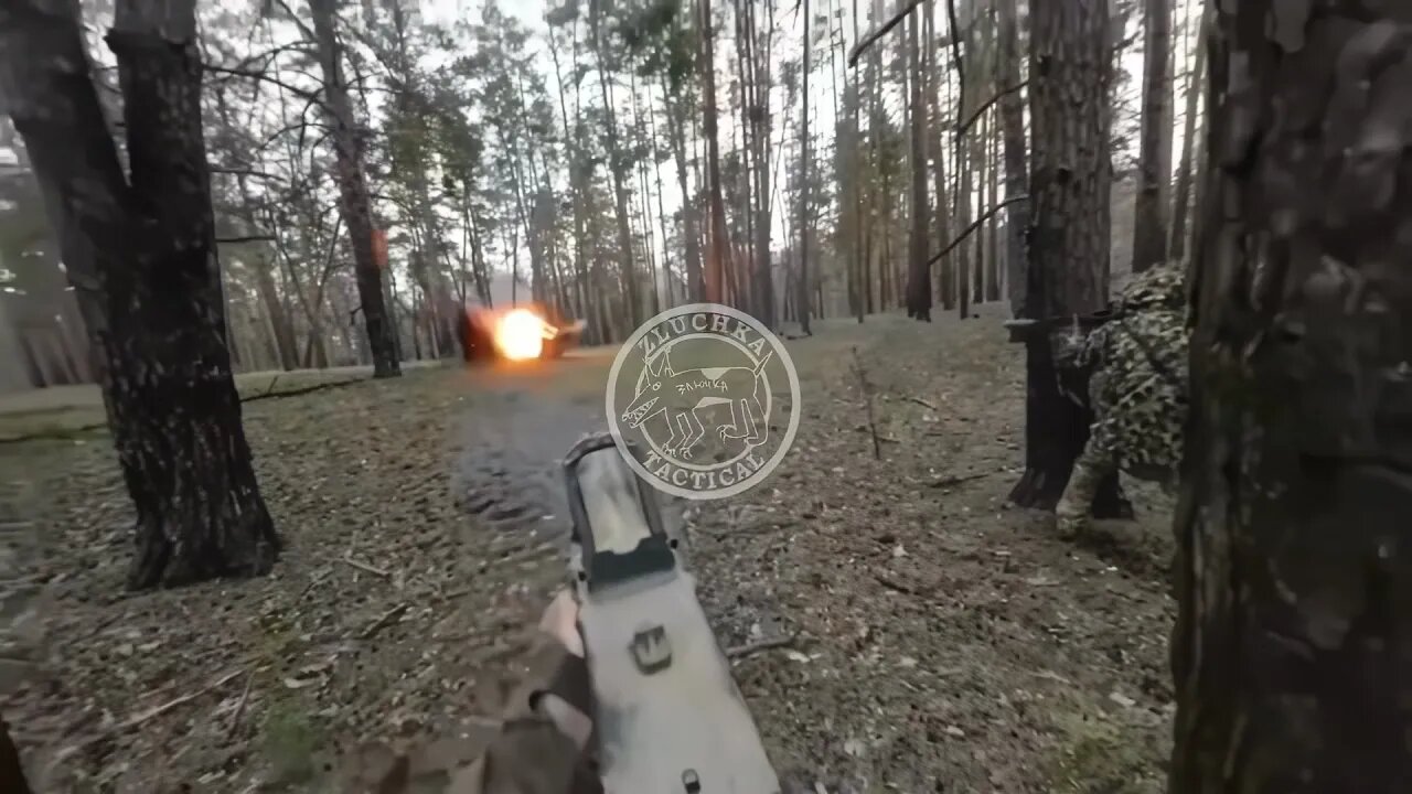 Russian Special Forces Use GM-95 Pump Action Grenade Launcher To Break Contact In Kreminna