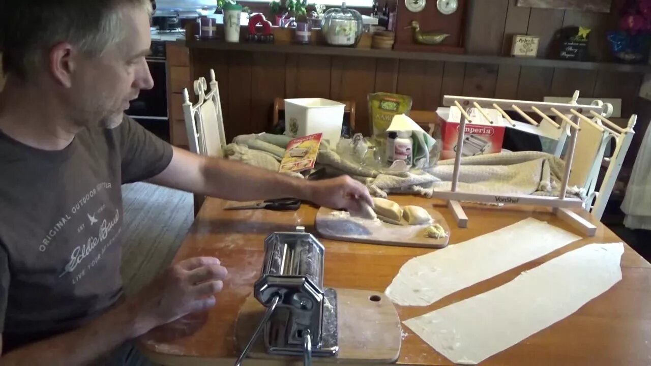 Making All Natural Homemade Pasta Noodles