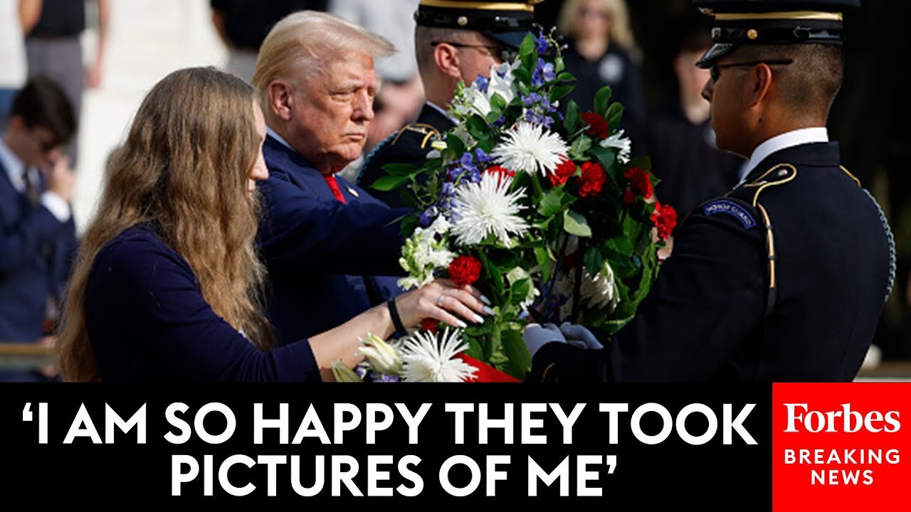 JUST IN: Donald Trump Addresses Arlington National Cemetery Controversy At PA Rally