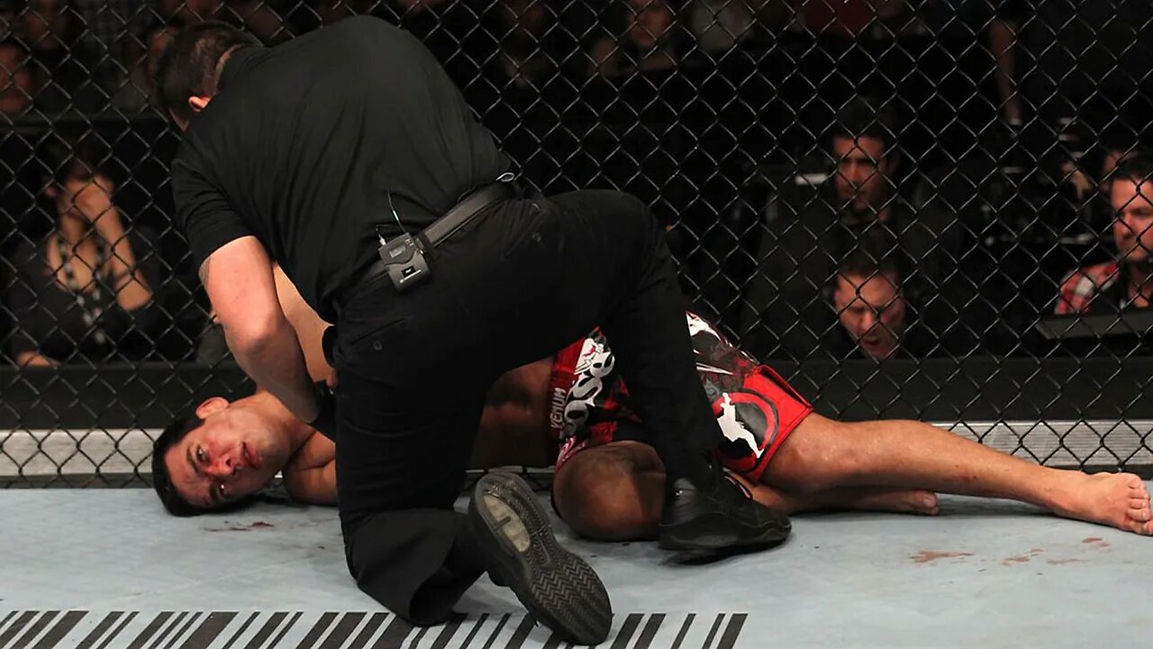 The Most Brutal Kneebar And Standing Guillotine Finishes Ever in UFC - MMA Fighter