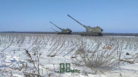 Counter-battery firing of Msta-S self-propelled howitzers against Ukrainian M777 near Svatovo.