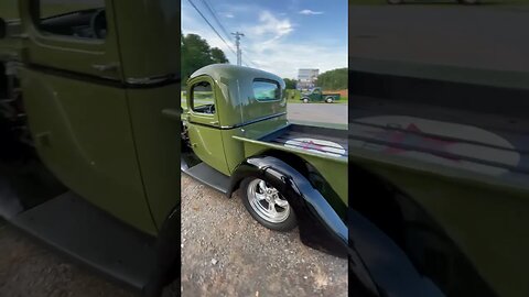 Stubby ‘46 Chevy hot rod pickup with C4 Corvette suspension & powertrain