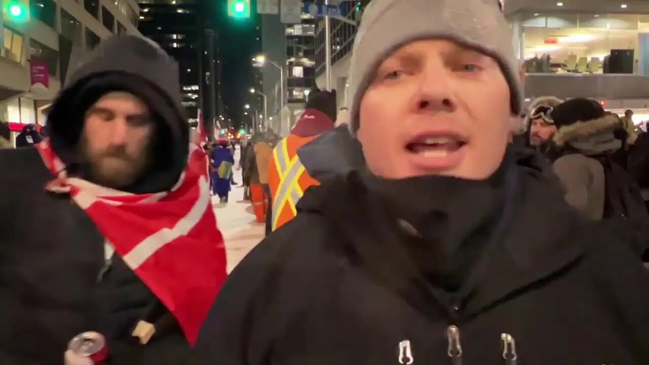 LIVE OTTAWA 🔴 POLICE MOVING IN - Freedom Convoy 2022 - Emergency Act - Sat feb 19 2022