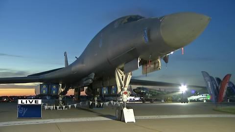 EAA Day 2 first look at the morning