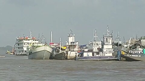 Um passeio fluvial pela orla de Belém do Pará no Círio 2023