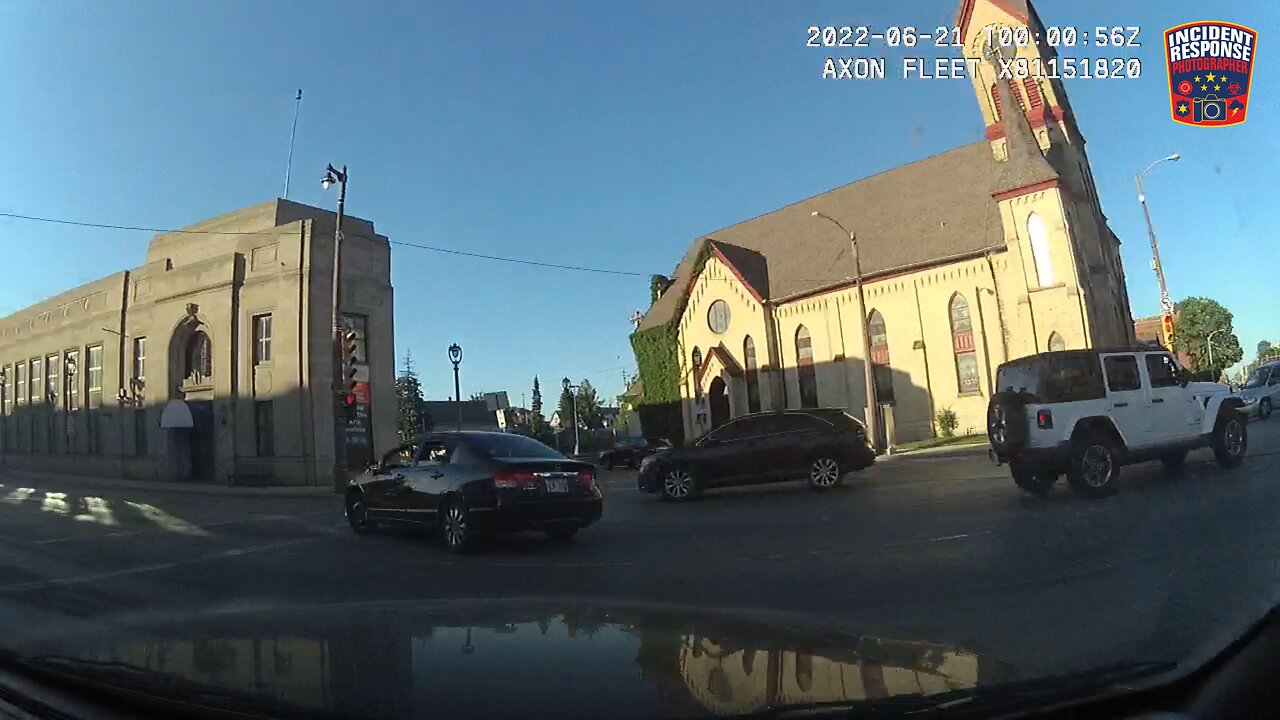 Dash Cam: Milwaukee Police Chase of Armed Robbery Suspect