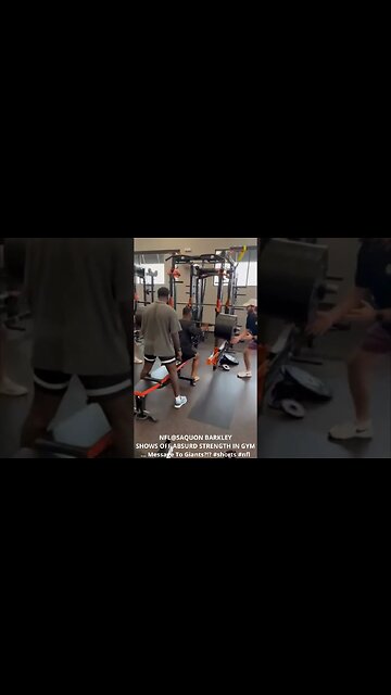 NFL@SAQUON BARKLEY SHOWS OFF ABSURD STRENGTH IN GYM - Message To Giants! #shorts #nfl