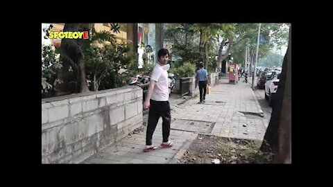 Karan Deol & Krishna Shroff spotted at Bandra | SpotboyE