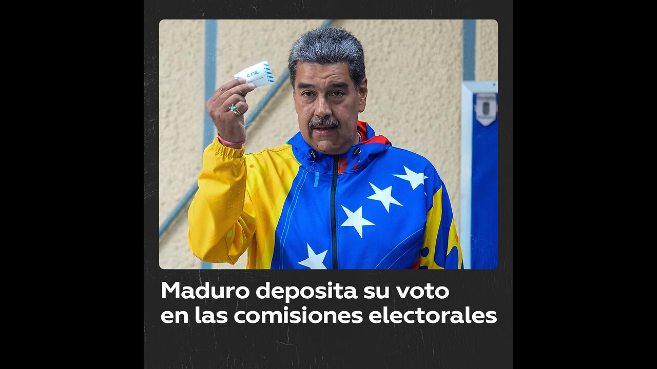 Nicolás Maduro ejerce su voto en las comisiones electorales en Venezuela