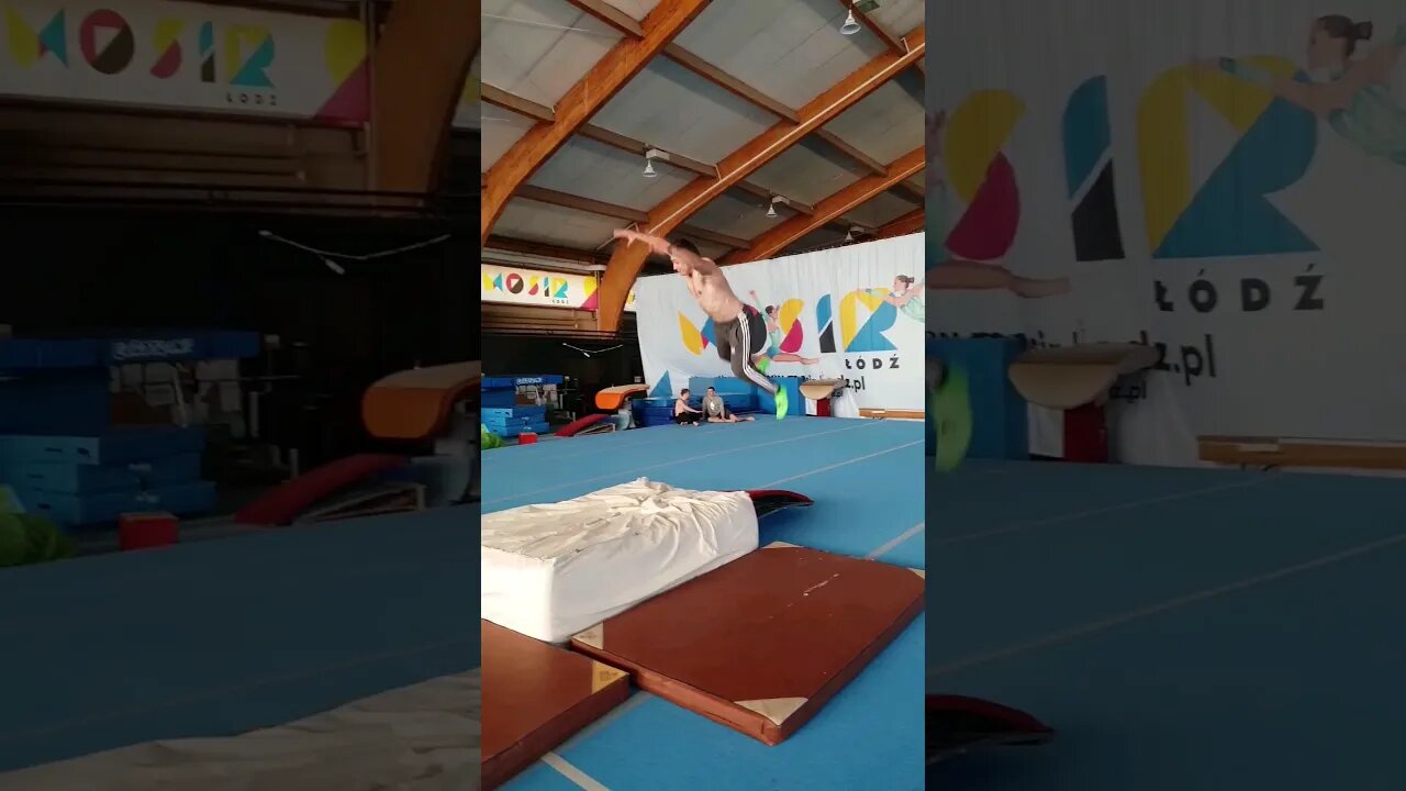 Salto z odskoczni na supermana 🦅 #shortvideo #youtubeshorts #akrobatyka #trening #salto #skills