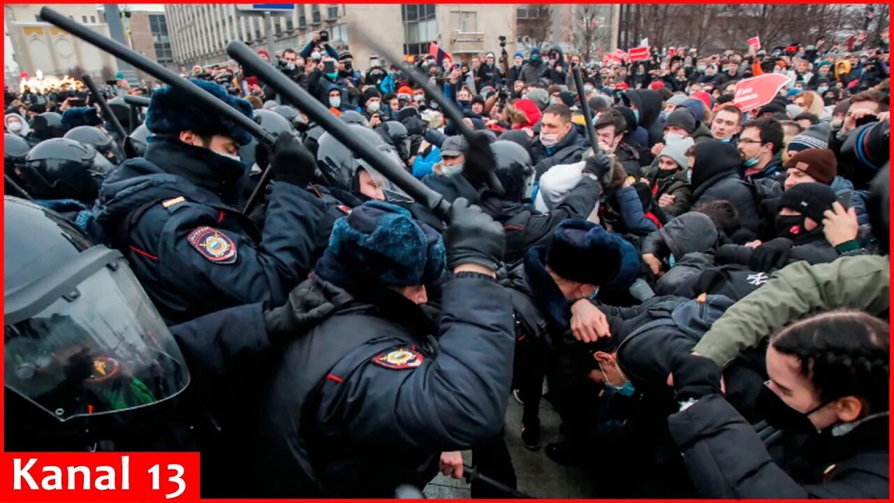 Riots inside Russia will soon split country into several parts, Russia will collapse like USSR