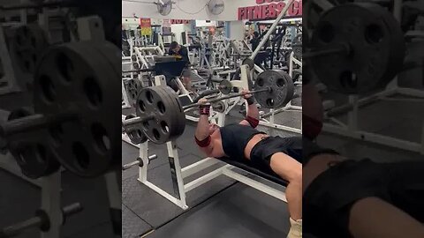 405lb close grip bench press #benchpress