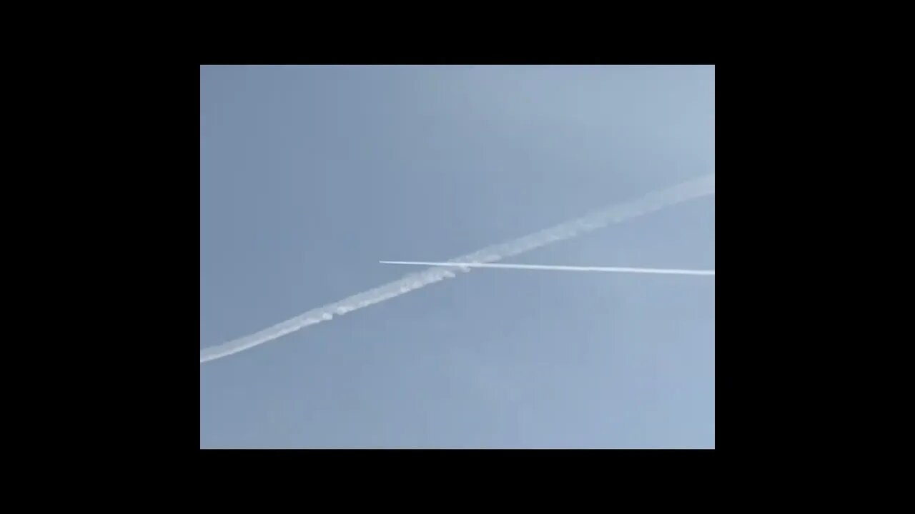 Solar Geo-Engineering Caught on Camera! Blocking the Sun's Light has Become a Reality! Chem Trails