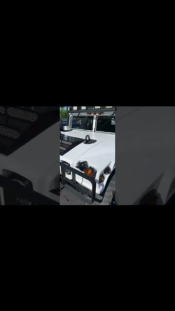 Another HMMWV at Cars & Coffee