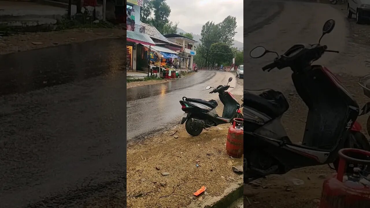 #rain #travel #youtubeshorts #vlog #dailyvlog #motovlogger