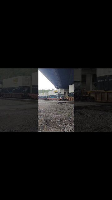 1 pulling & 1 pushing #train #youtube #intermodal #short