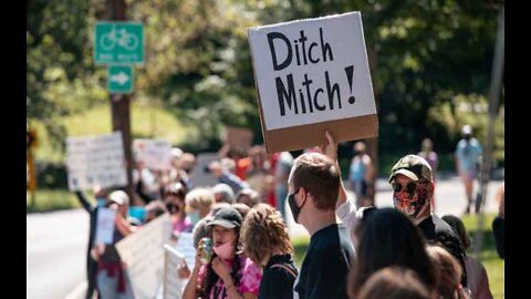 McConnell Blasts Protests at Justices' Homes as 'Rule of Mobs'