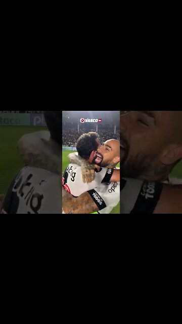 Nenê, Fábio Gomes, Quintero, Léo Matos e Edimar comemorando a vitória de virada sobre o Criciúma